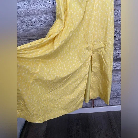 New House of CB Tallulah Dress - Picture 8 of 11